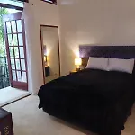 Siesta Fiesta Tree House